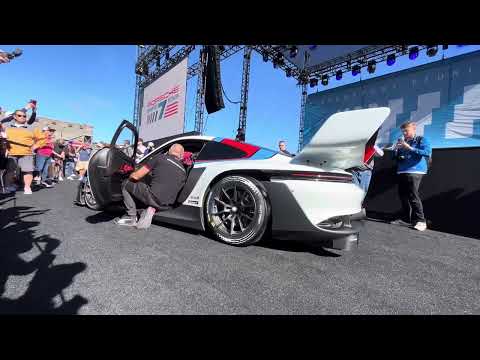 2024 Porsche 911 GT3 R Rennsport