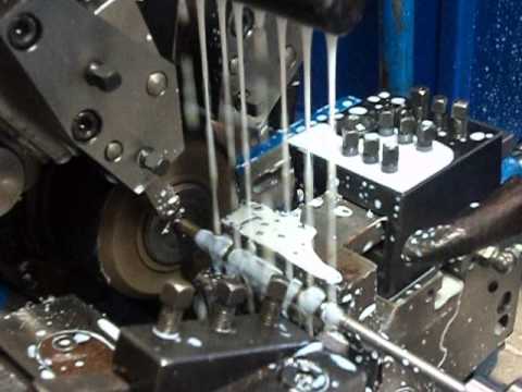 Single spindle automatic lathe machine