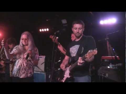 Donna Jean Godchaux Band (w/Mark Karan & Mike Mizwinski) - Bertha