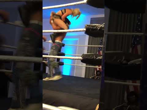 B3cca outsmarts AG #wrestling #shorts