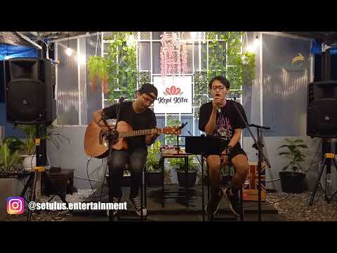 Live Akustik | Hilman Sinyo - At My Worst (Cover) Pink Sweat Live at Kopi Kita Cirebon