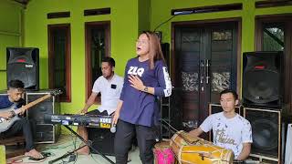 Download lagu Sebotol minuman dangdut koplo versi jaipongan by mantab jiwo 2021 mp3