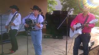 David Orozco Ft Miguel y Miguel - Cariño Nuevo (en vivo)