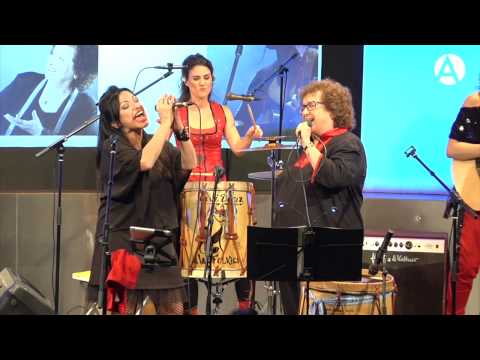 Mavi Díaz, Marián Farías & Las Folkies - Zambita de allá