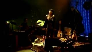 Falling Down - LIVE Paris 2008 Tom Waits (High Quality Audio)
