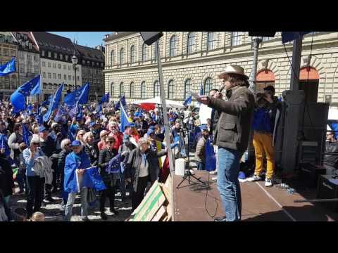 Hermann auf dem #pulseofeurope in #München am 30.4.2017