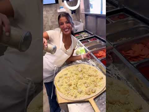 Cauliflower Garlic🍕 | Pizza Princess G x Cam's Pizzeria | Giuliana