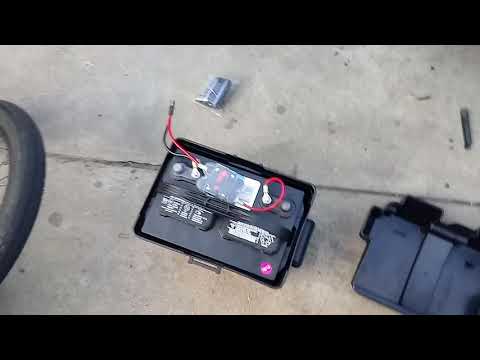 Battery, box, circuit breaker, quick disconnector for trolling motor.
