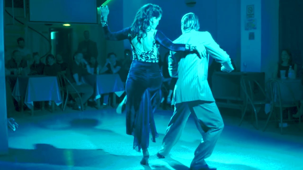 Lucila Segura y Lautaro Cancela en Juernes Milonga (1/2)