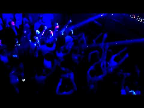 Nervo - Otherside remix ( Live Brisbane Met 20/4/2012 ) HD