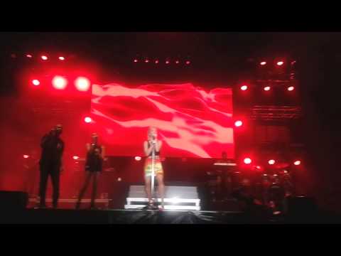 Rita Ora singing 'Drunk in love' in Gibraltar