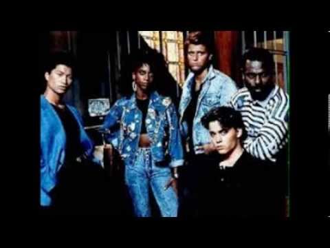 Holly Robinson - 21 Jump Street theme song