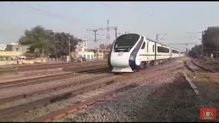 preview picture of video 'भारत की सबसे तेज रफ्तार वाली 'ट्रेन 18' फतेहपुर स्टेशन से निकली!'