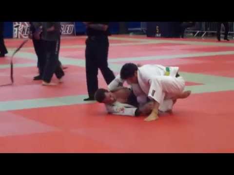 Max Campos vs Luiz Tosta - FINALS - IBJJF London Open 2013 - Black Adult - Light