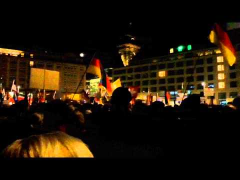 MONTAGSDEMOS IN DRESDEN 09.03.2015 ( #PEGIDA [REDE: TATJANA FESTERLING] )