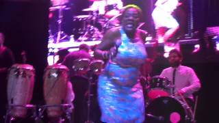 sharon jones & the dap-kings @ paraty: get up and get out