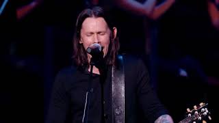 Myles Kennedy hits insanely high notes! Alter Bridge Live at the Royal Albert Hall