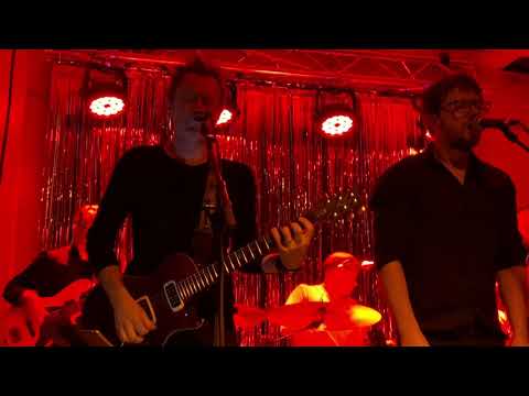 A Hundred Days - Simon McBride