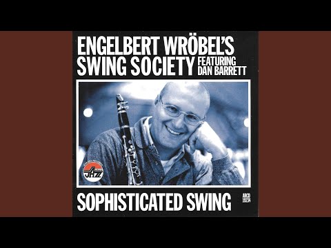 Promenade Aux Champs Elysees