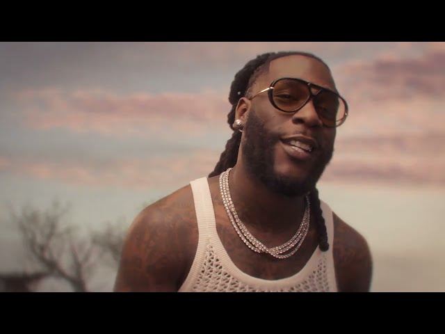 Aufsteiger-Platz 3: DAI DAI von SHAKIRA & BURNA BOY