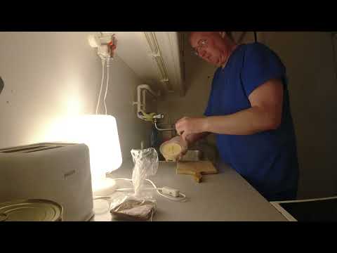 MongoTV_12579 - Min Frokost - RUGBRØD Med HUMMUS