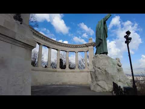 Estátua de Gellert na Colina Gellert. - Budapeste Hungria - ECTV