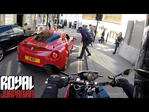 Alfa Romeo 4C vs Husqvarna Nuda 900R - Rev Battle