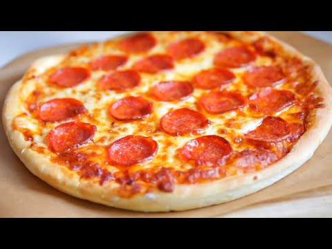 How to make pepperoni pizza easily at home / Pizza dough