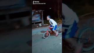 Download lagu Tik tok lucu !kowe tak sayang sayang mp3 Download lagu Tik tok lucu !kowe tak sayang sayang mp3