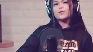 Download lagu berbeza kasta ( cover ) Kalia siska ska 86 Snack Video mp3