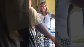 Download lagu Guru sekolah ini mulai menangis saat mengucapkan selamat tinggal kepada murid-muridnya mp3 Download lagu Guru sekolah ini mulai menangis saat mengucapkan selamat tinggal kepada murid-muridnya mp3