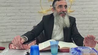 הרב אליעזר לוי - פרשת וארא - בכל דור יש אחד שראוי להיות משיח - שיעורים מבית המדרש "אבי בעזרי" בת-ים (הרב אליעזר לוי) - התמונה מוצגת ישירות מתוך אתר האינטרנט יוטיוב. זכויות היוצרים בתמונה שייכות ליוצרה. קישור קרדיט למקור התוכן נמצא בתוך דף הסרטון הרב אליעזר לוי - פרשת וארא - בכל דור יש אחד שראוי להיות משיח - שיעורים מבית המדרש "אבי בעזרי" בת-ים (הרב אליעזר לוי) - התמונה מוצגת ישירות מתוך אתר האינטרנט יוטיוב. זכויות היוצרים בתמונה שייכות ליוצרה. קישור קרדיט למקור התוכן נמצא בתוך דף הסרטון