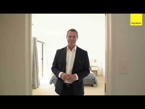 2/13 Waiatarua Road, Remuera - John Lantz