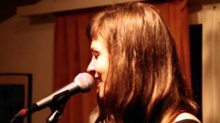 HEIDI HAPPY & BAND, Ding Ding LIVE @ Pillow Song