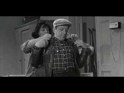 Отрывок из фильма «Происшествие, которого никто не заметил», 1967 год.