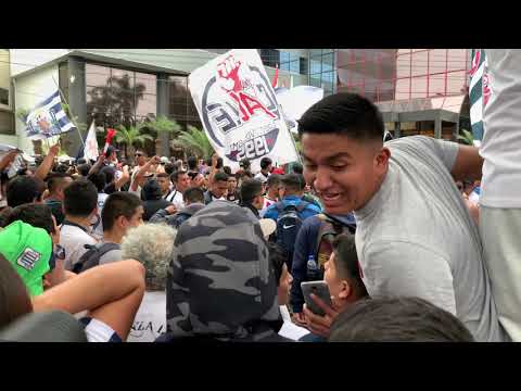BANDERAZO COMANDO SVR ALIANZA LIMA CLÁSICO 2019