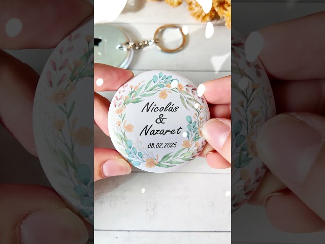 Vídeo relacionado con Uvimark - Llaveros de Madera Personalizados - 25 Llaveros Originales - Regalos de Empresa - Detalles de Boda - Comunión - Bautizo