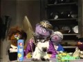 Classic Sesame Street Katie And The King