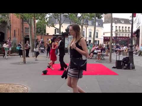 Argentine Tango Dancers on the streets of Montmartre