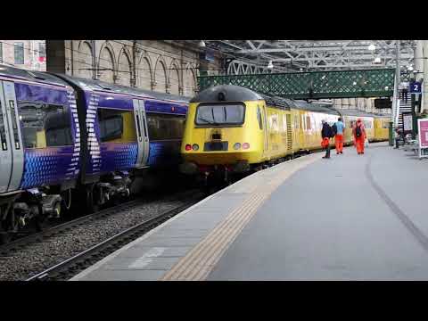 Trens em Edimburgo Waverley 4K 17 de julho de 2018