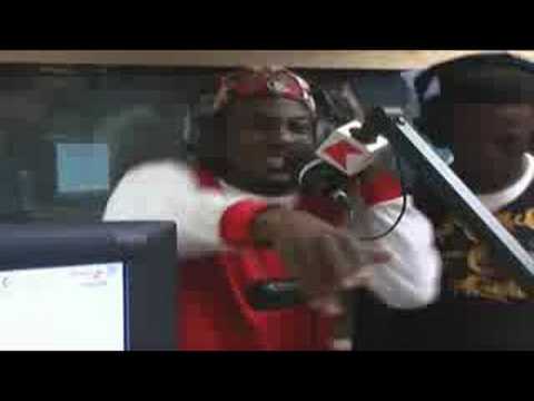 Nu Brand Flexxx freestyle on the Logan Sama show: 08/09/08 Part 1/2