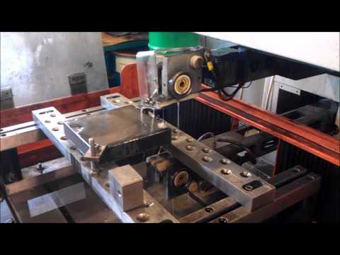 Máquina de descarga elétrica de fio DM-CUT CTW-320 TB 2007