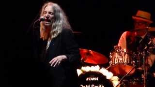 Patti Smith and her band - Ain&#39;t It Strange - live Munich Tollwood 2015 07 13