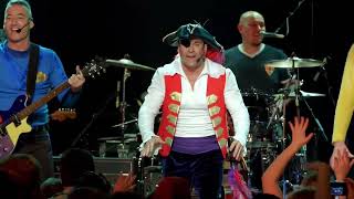 It&#39;s a Christmas Party on the Goodship Feathersword (Live)