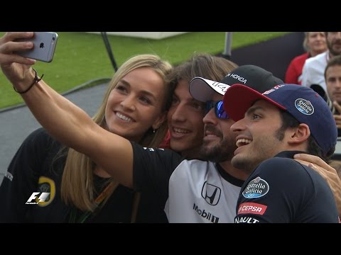 Fernando Alonso and co meet the fans in Barcelona - Spanish Grand Prix