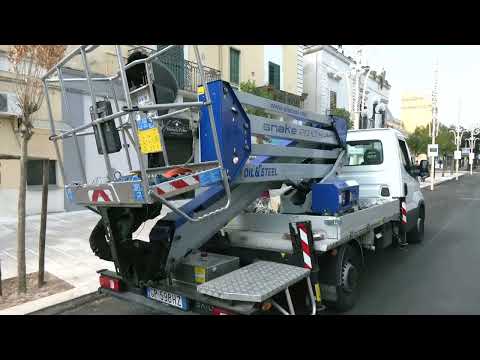 Valenzano. Muore un operaio mentre installava le luminarie per la festa patronale