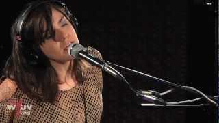 Emily Wells - "Fever" (Live at WFUV)