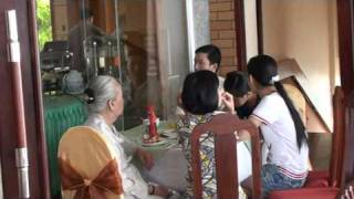 preview picture of video 'Nhà hàng KS Hoàng Yến - Qui Nhơn'
