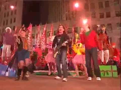 Ralph Covert and Ralph's World: Welcome To Christmastime - Magnificent Mile Chicago 2009