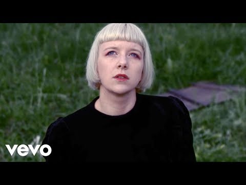 Dilly Dally - I Feel Free (Official Video)